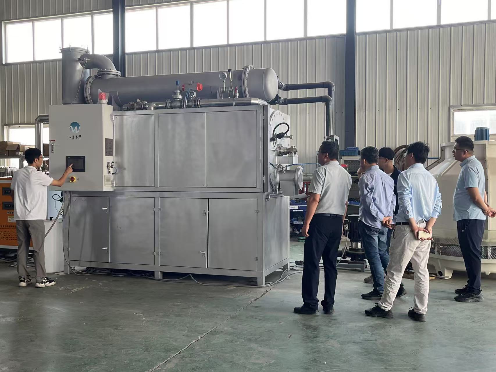 刮板蒸发器厂家｜大发购彩大厅～welcome20年技术沉淀，专攻高浓度废液处理与废水零排放难题